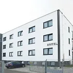 Hausen Frankfurt מלון אוברטשאוסן