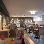 Hausen Frankfurt 4* 奥博茨豪森