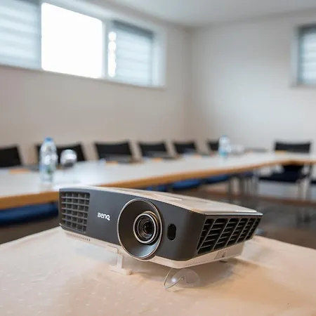 Hausen Frankfurt 4* 奥博茨豪森