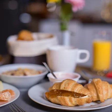 Hausen Frankfurt 4* 奥博茨豪森