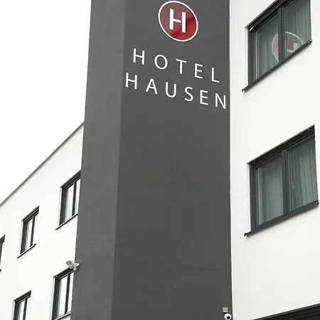 Hausen Frankfurt 4*