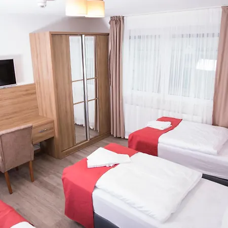 Hausen Frankfurt 4*