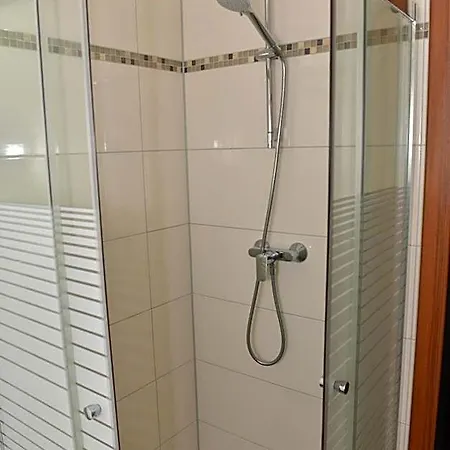 Hausen Frankfurt 4*