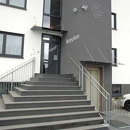 Hotel Hausen Frankfurt 4*