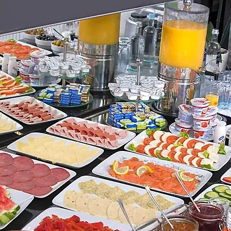 Hausen Frankfurt 4*
