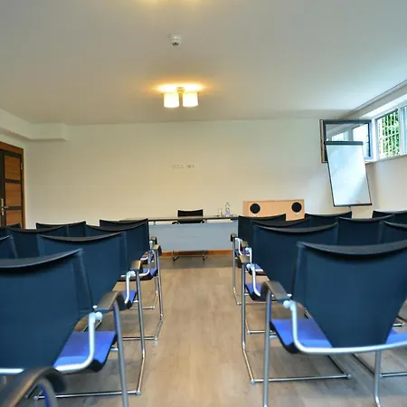 Hausen Frankfurt 4* Obertshausen