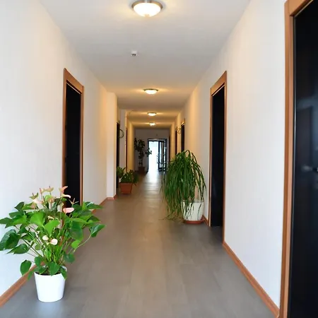 Hotel Hausen Frankfurt 4*