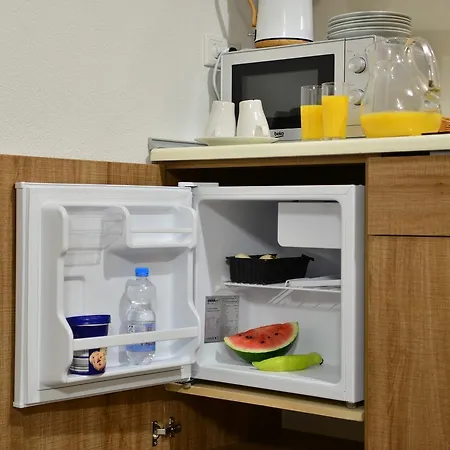 酒店 Hausen Frankfurt 4*