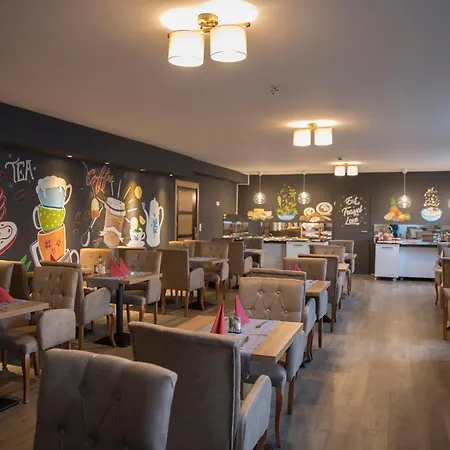 Hausen Frankfurt Hotel 4*